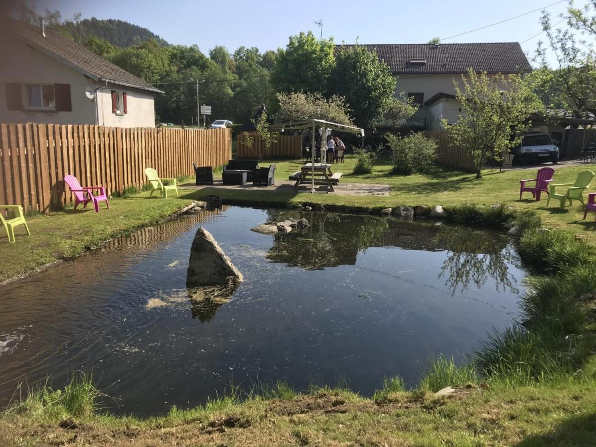 Logis Auberge De La Poirie Tendon Buitenkant foto